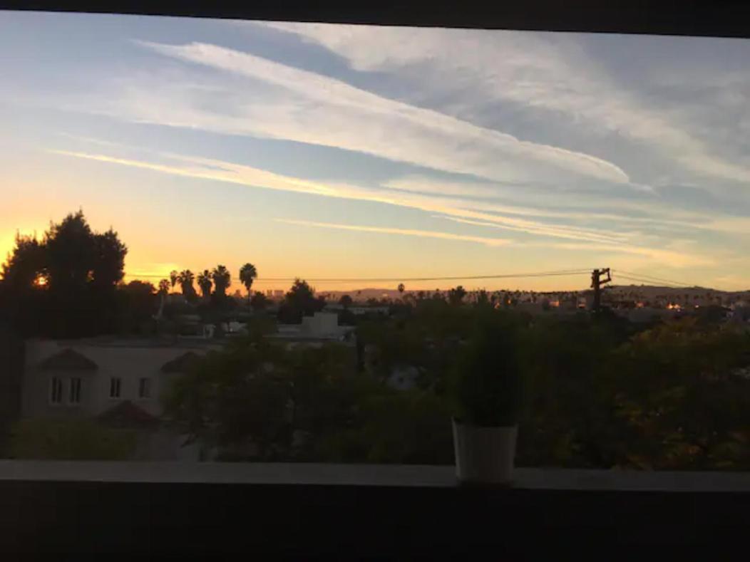 Apartament Hollywood Studio With Pool And Balcony Los Angeles Zewnętrze zdjęcie